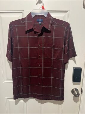 George Maroon Plaid Short-Sleeve Button-Down Shirt